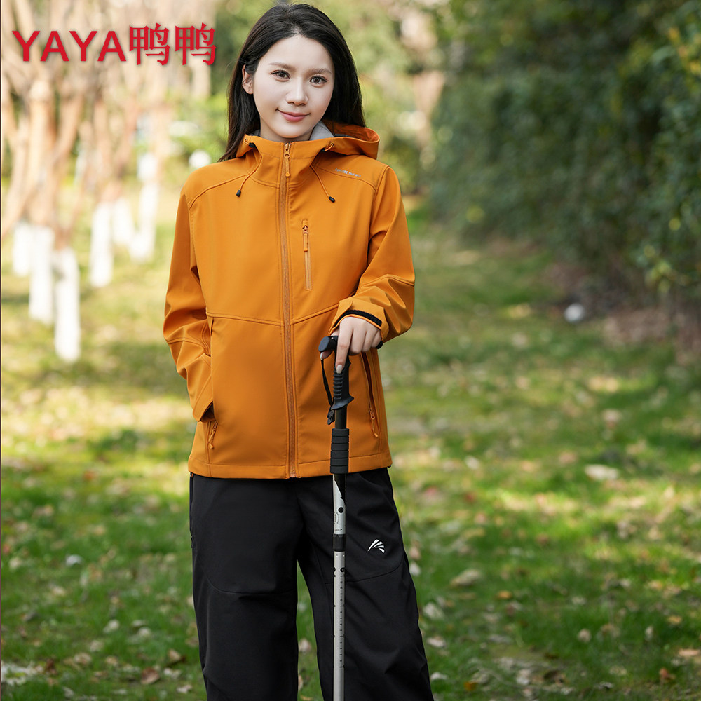YAYA【冰壳系列】鸭鸭2026年女软壳冲锋衣户外露营休闲百搭短款