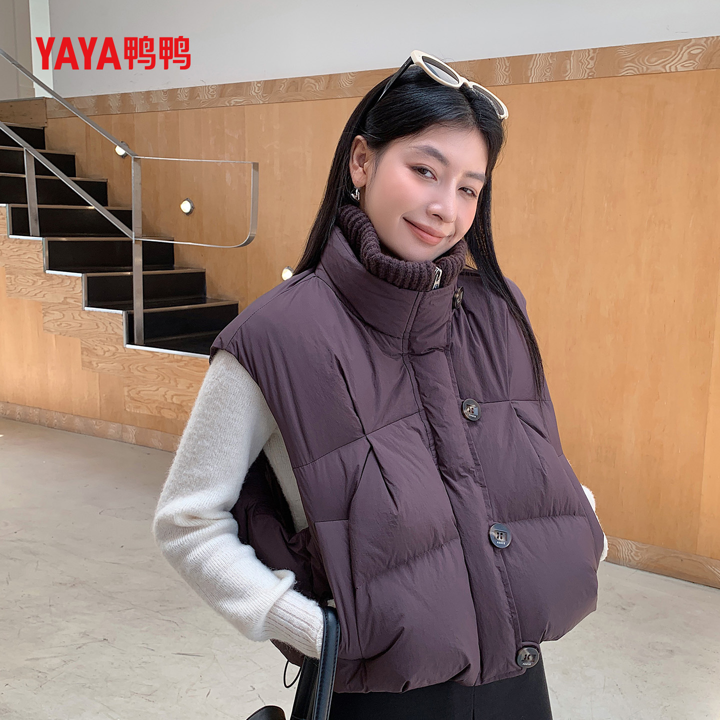 YAYA鸭鸭2025年秋冬新款立领短款羽绒马甲宽松韩版外穿马夹羽绒服