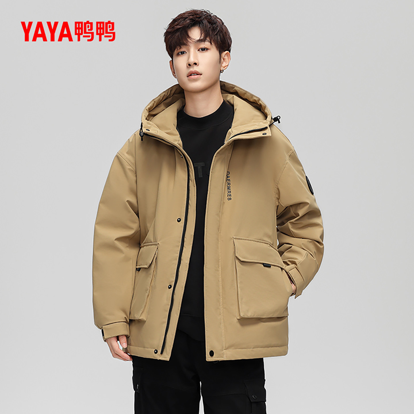 鸭鸭时尚连帽日常羽绒服