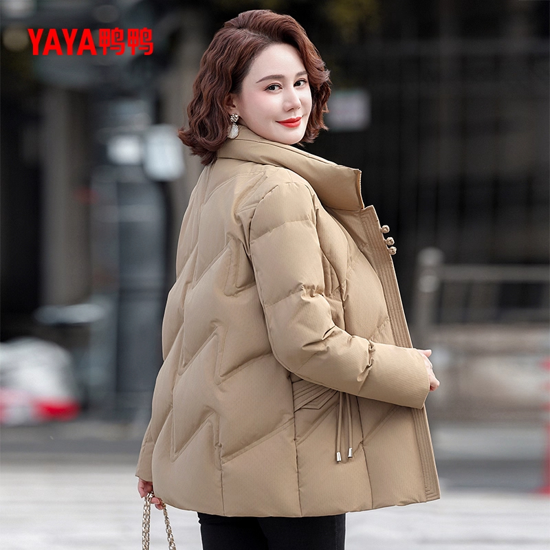 YAYA鸭鸭羽绒服女2025年冬季新款中老年加厚中长款立领妈妈装外套