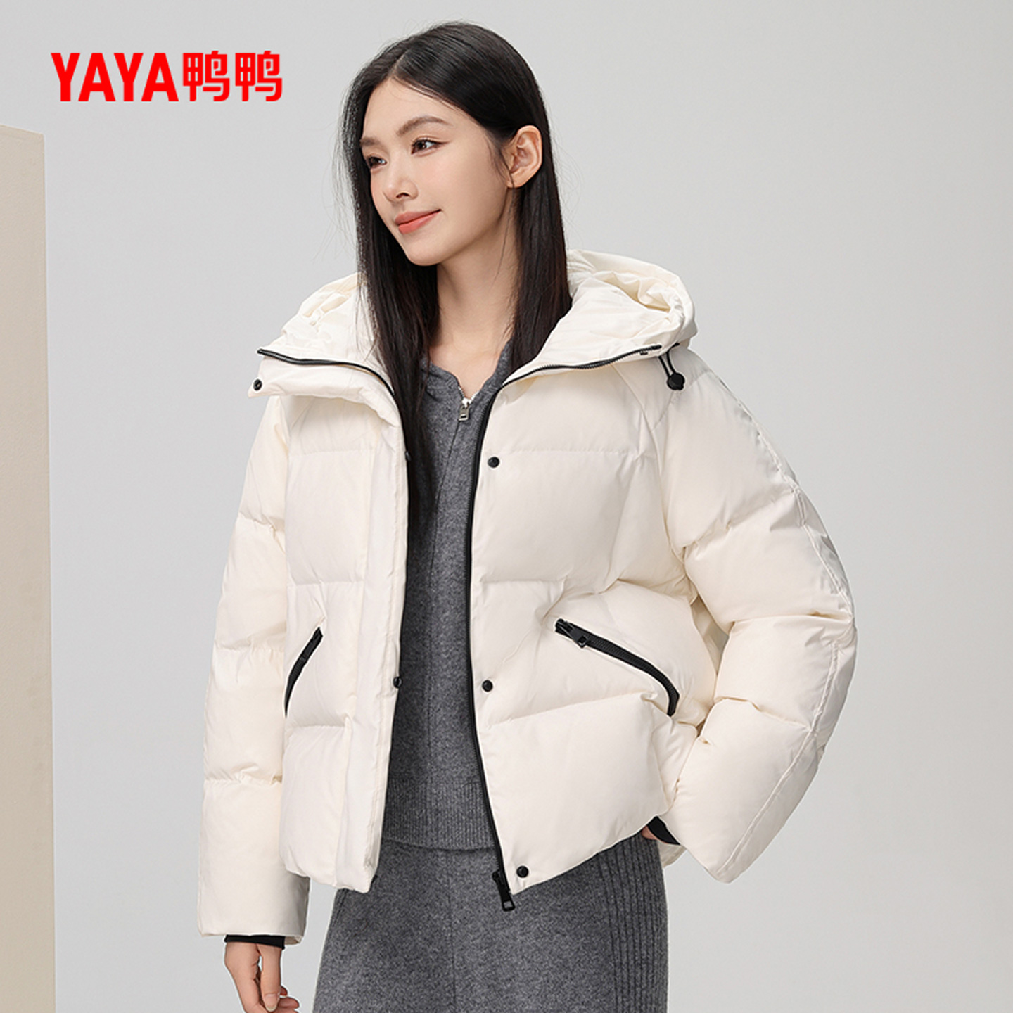 鸭鸭时尚休闲小个子短裤羽绒服女