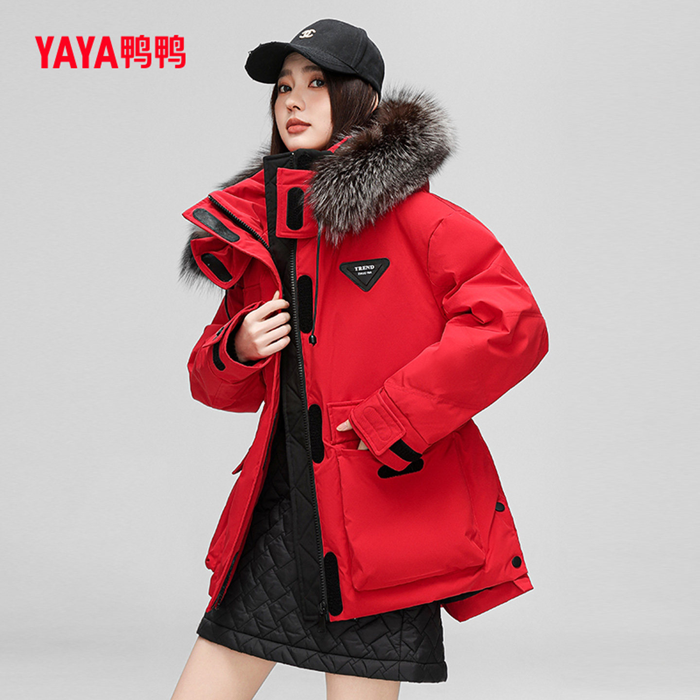 鸭鸭时尚中长款羽绒服女狐狸毛领