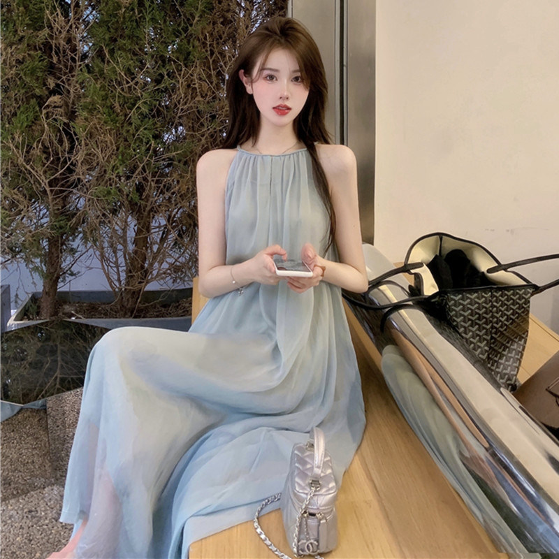 欧洲站夏网红新款飘逸仙女裙减龄优雅挂脖吊带长裙度假旅游连衣裙