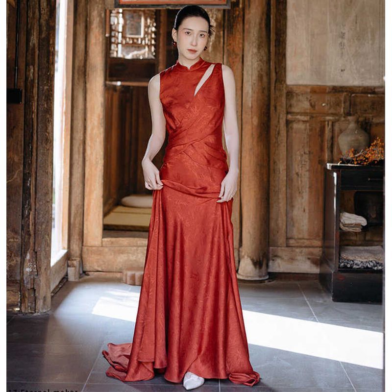 晨袍女新娘订婚礼服高端
