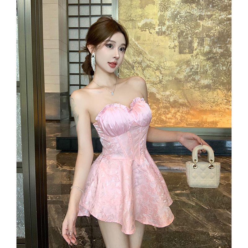 绝美抹胸连衣裙女高级感图片