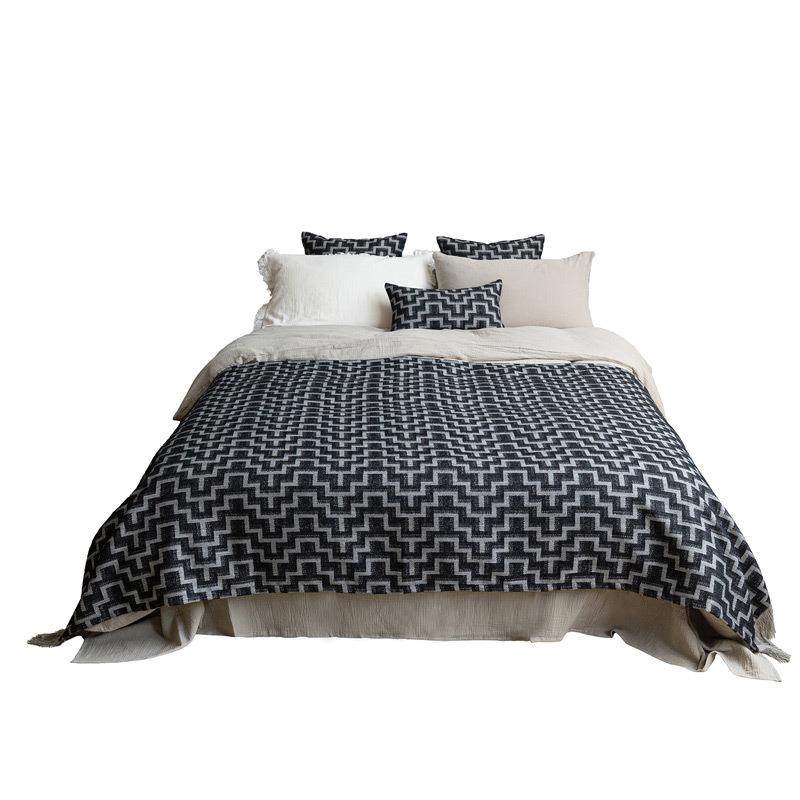 现代简约民宿样板间床旗床尾巾抱枕黑色几何线条搭毯床尾毯盖毯,床上用品,床旗,淘宝优惠券,粉丝福利购,淘宝优惠卷