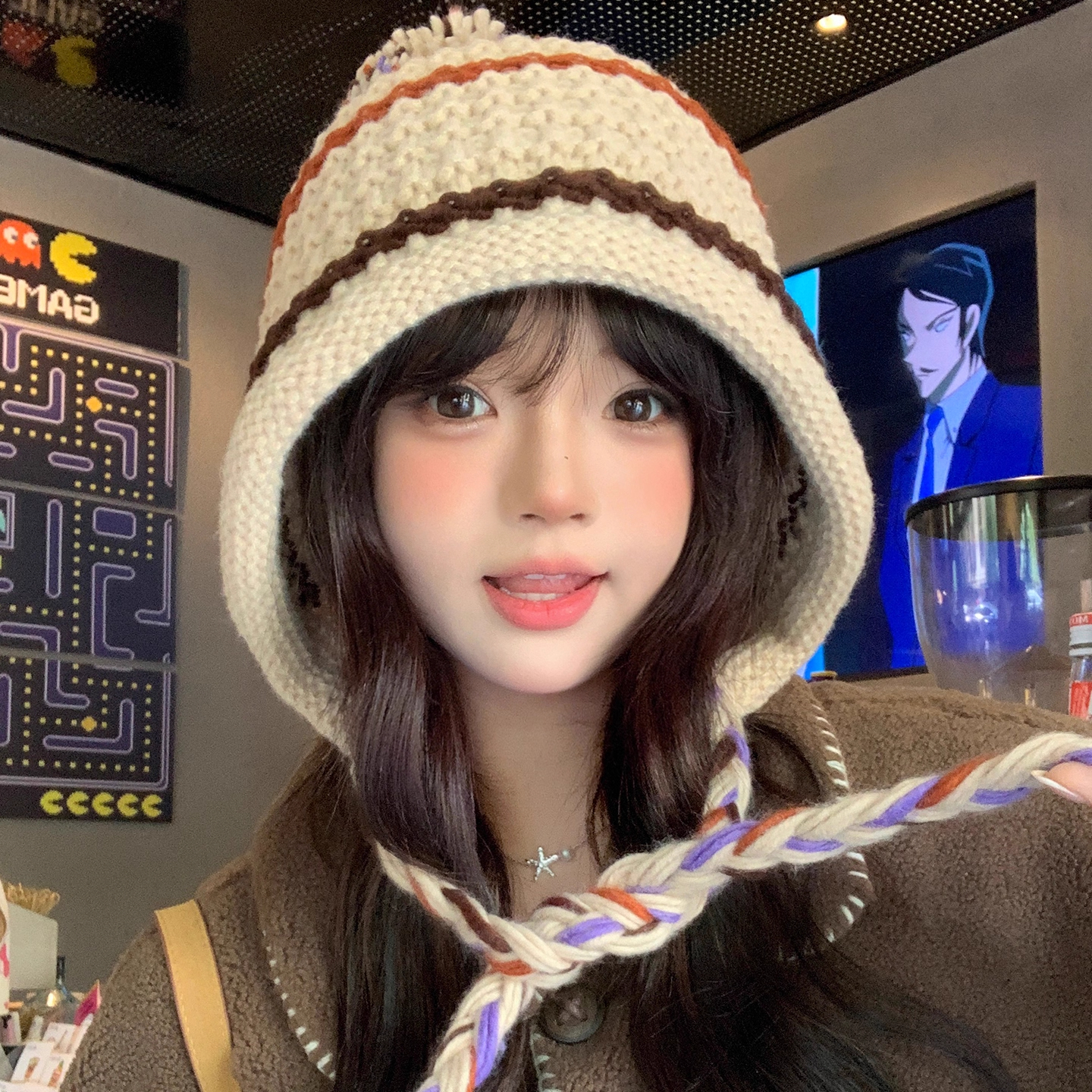 韩版彩色条纹毛球针织帽子女秋冬季保暖护耳显脸小百搭绑带毛线帽