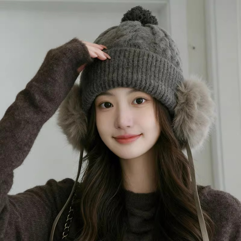 毛绒护耳毛线帽子女冬季2025新款大头围保暖防寒针织帽防风雷锋帽
