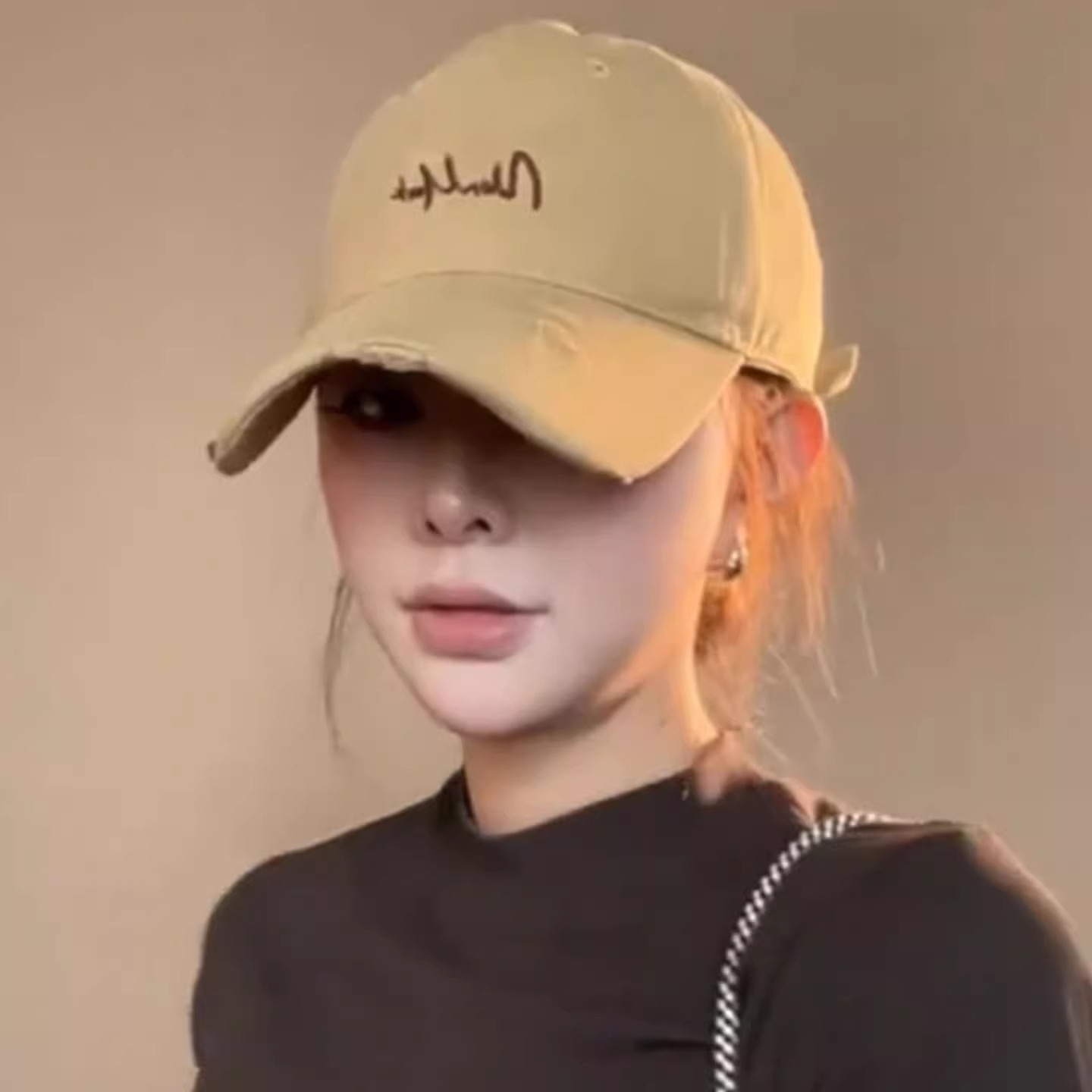 2026新款女破洞显脸小棒球帽