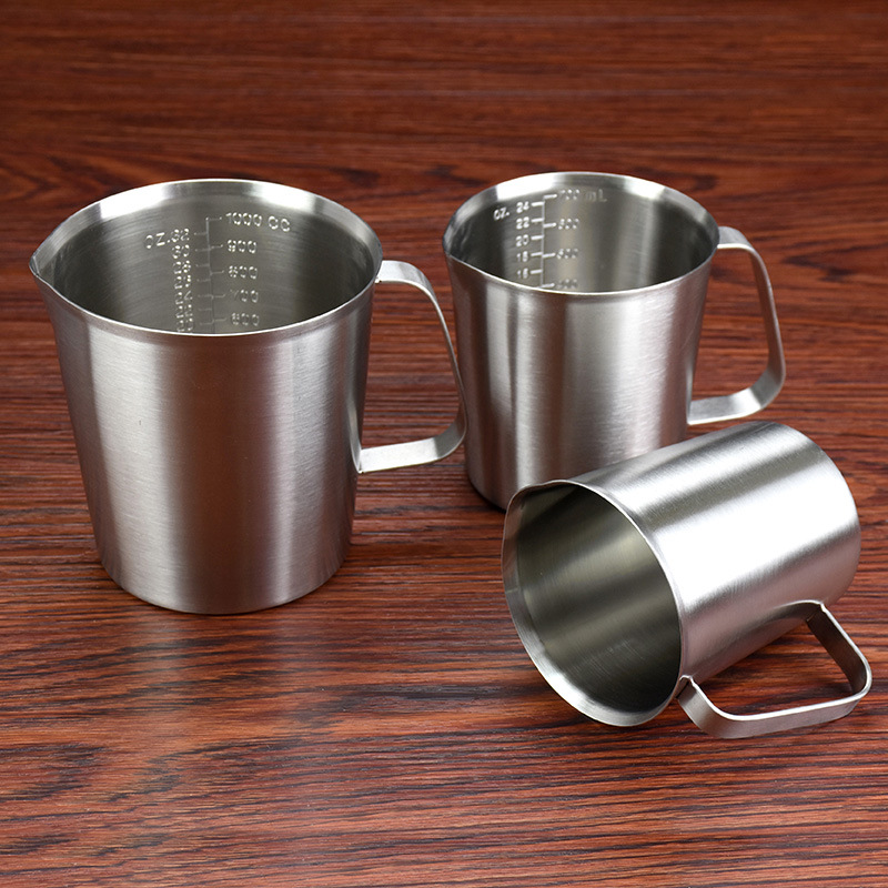 加厚304不锈钢测量水杯带内刻度不锈钢量杯凉水杯500ml 1000m新品