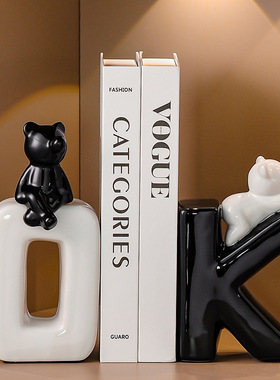 现代简约轻奢陶瓷OK书挡摆件