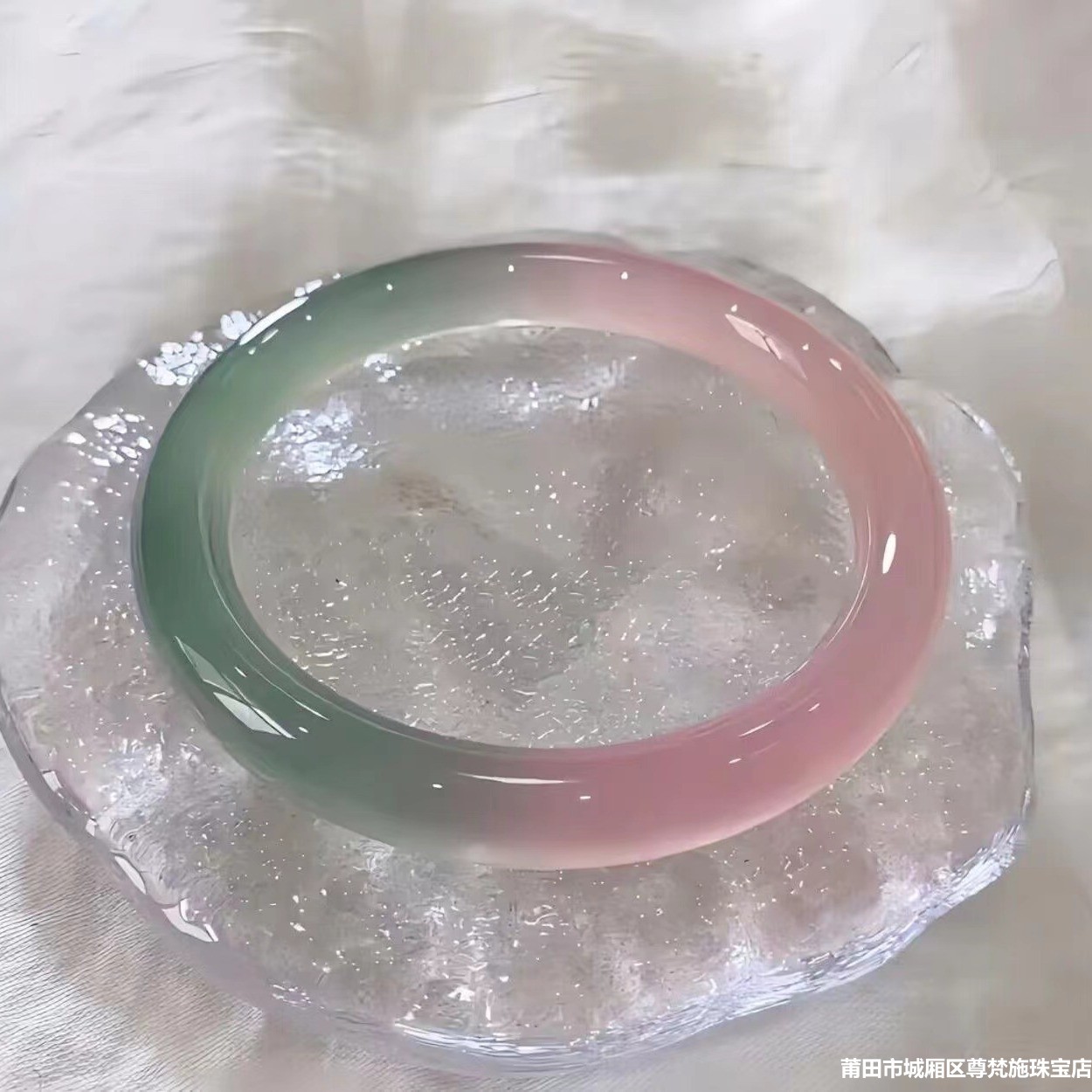 日本品质玛瑙手镯女马克龙色圆条手镯半紫半绿油画意境葡萄色叮当