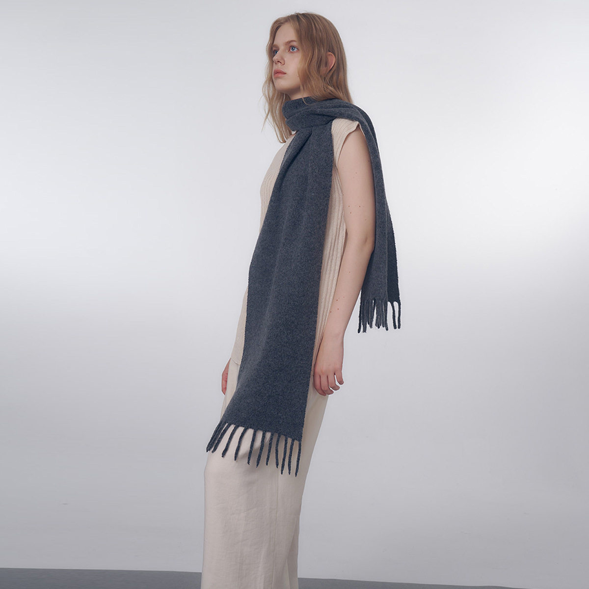 日本品质韩国东大门款纯色夹花针织流苏围巾女秋冬季柔软舒适毛线