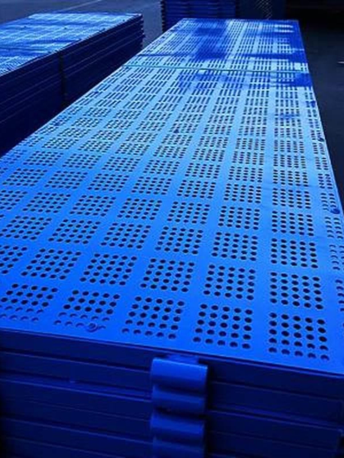 桥梁湿接缝盖板防护网承重伸缩缝脚踏板建筑桥面施工防坠网钢板网