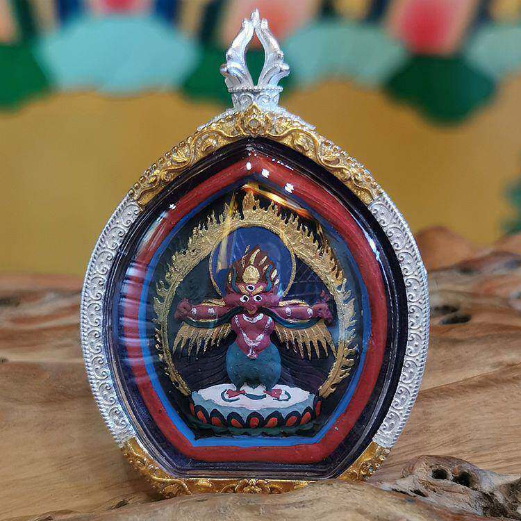 西藏矿物质彩绘擦擦佛像嘎乌盒吊坠本命佛金翅大鹏随身唐卡小