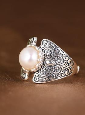 网红- S925银戒指 复古做旧轻奢时尚藤蔓花纹镶淡水珍珠女款指环