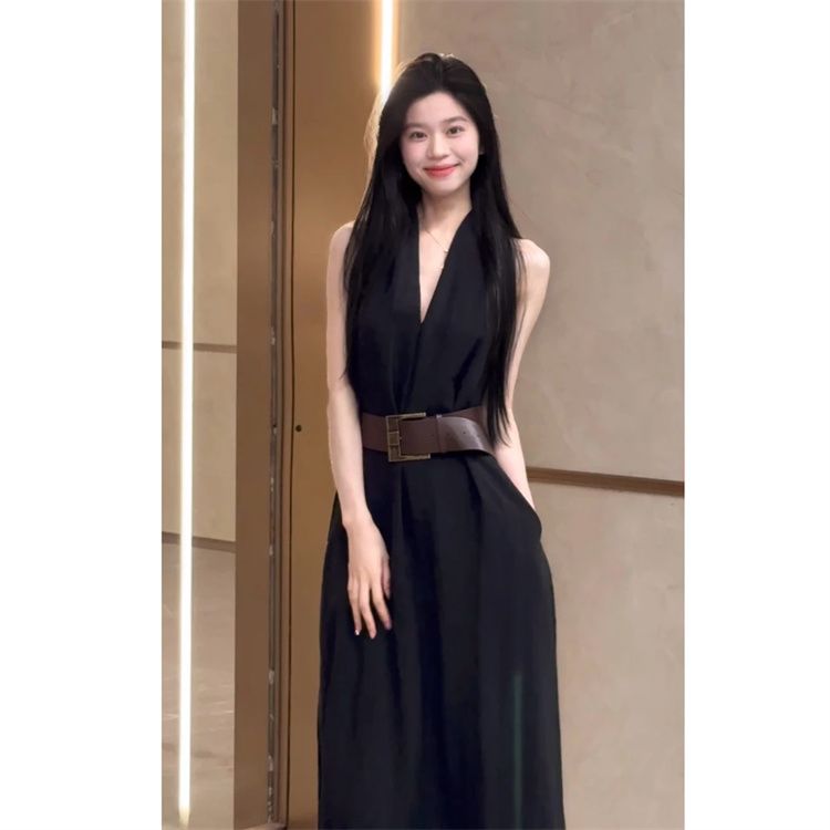 大码mm时尚优雅设计挂脖