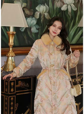 水滴君《山樱晚秋》冬季新品水貂毛拼接收腰提花羽绒服