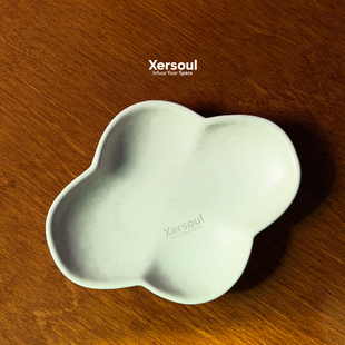 Xersoul司所灰白陶瓷海棠盘线香香灰托盘焚香熏香现代中式家居