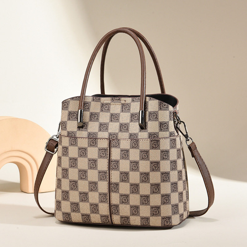 2023新款水桶包百搭小众包包女四季通用多层时尚大容量手提斜挎包