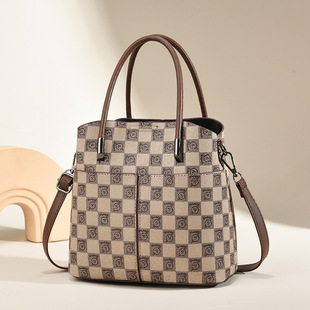 2023新款水桶包百搭小众包包女四季通用多层时尚大容量手提斜挎包