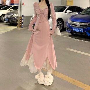 速发大码纯欲温柔风不质则荷叶边收腰粉色连衣裙秋冬规气长裙子