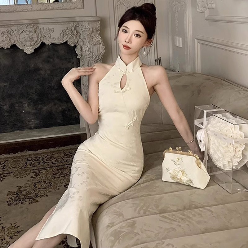 速发直播主播衣服上镜高款年轻级少性感色白无袖改良版旗袍连衣裙