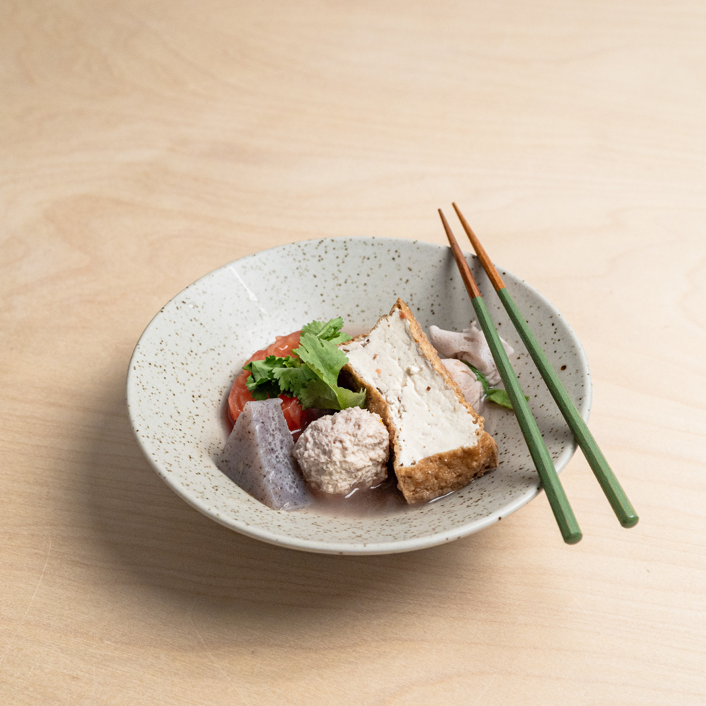 目外新品陶瓷斗笠碗8.25英寸家用汤碗餐厅陶土大口径面碗馄饨碗图片