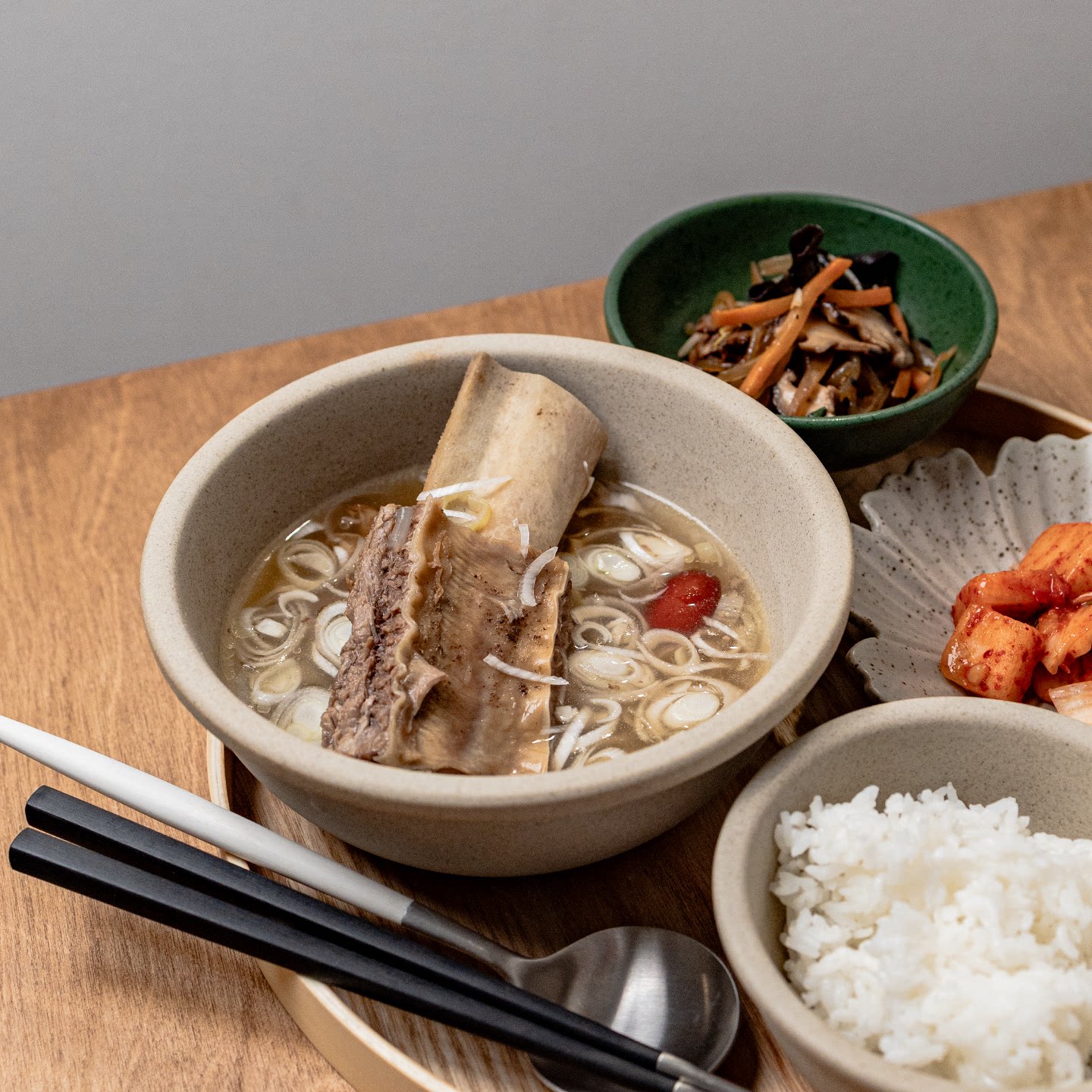 陶瓷无釉7英寸厚边碗家用菜碗炖汤碗餐厅面碗饺子馄饨碗陶土碗图片