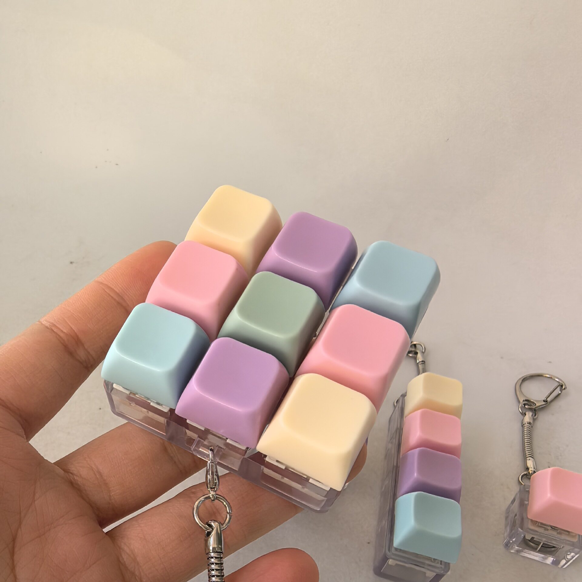 一字型三键按压键盘玩具试轴器解