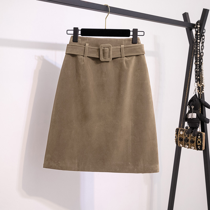 大码胖mm高级感卡其色麂皮绒半身裙女秋冬高腰显瘦直筒a字包臀裙