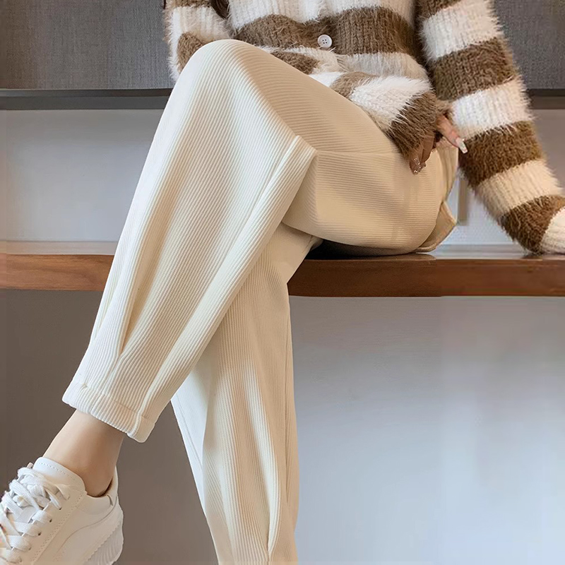 白色雪尼尔运动裤子女束脚哈伦裤春秋冬2025新款九分萝卜休闲加绒