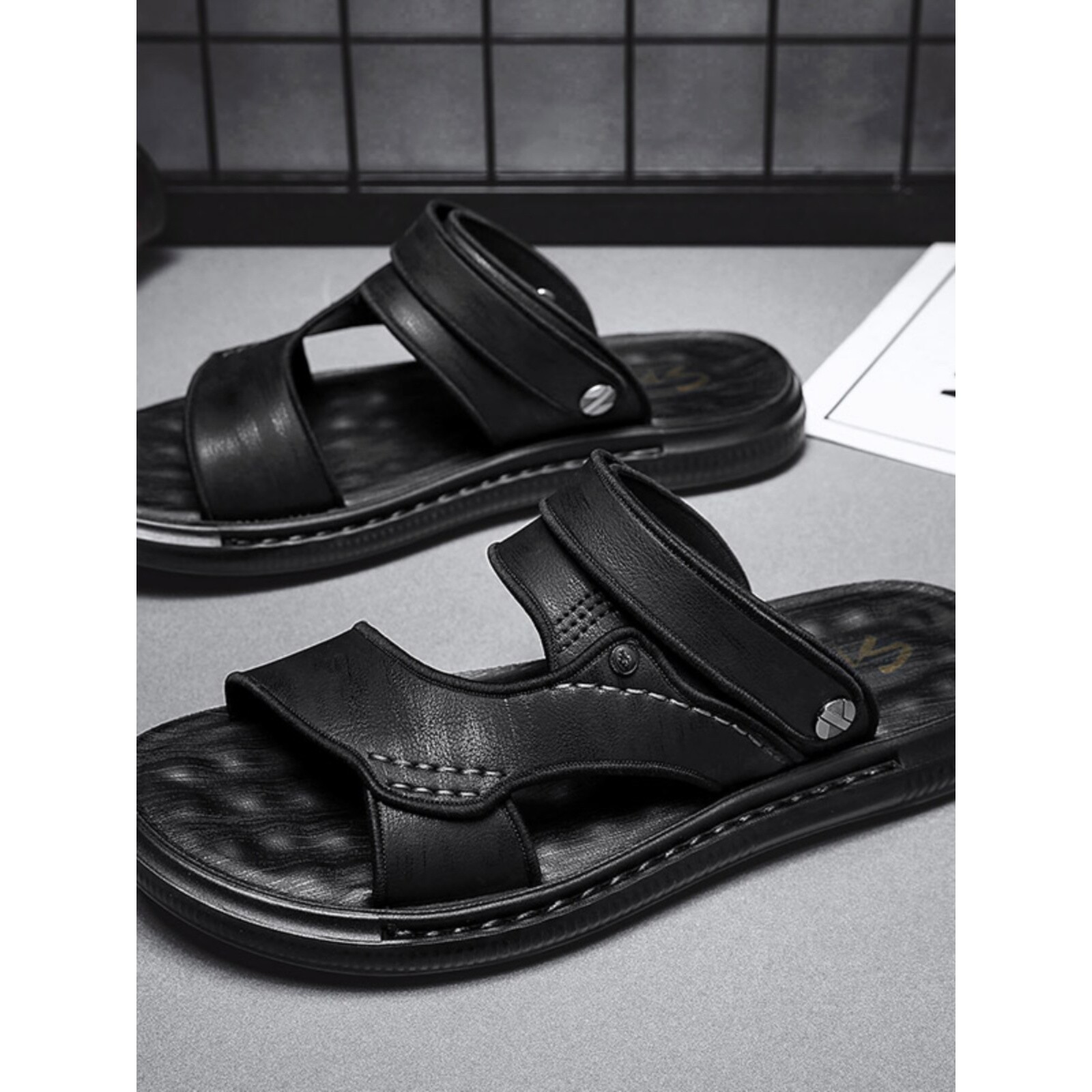 高端凉鞋男款2025新款夏季透气男士外穿耐磨爸爸开车两用沙滩拖鞋
