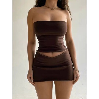 Two piece set of Crop top and hip skirt 露脐上衣包臀裙两件套