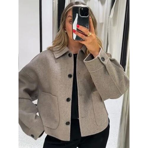 Single breasted long sleeved woolen jacket单排扣长袖毛呢外套