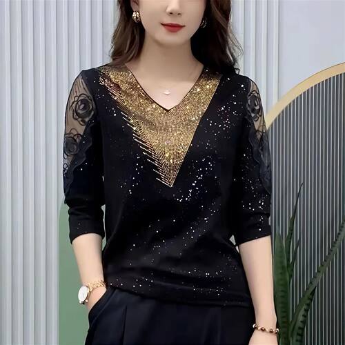 V-neck T-shirt slim fit and slimming shirtV领T恤修身显瘦衬衫