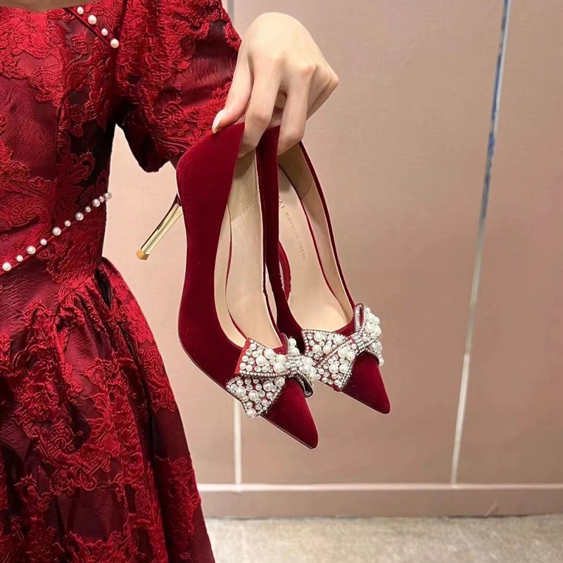 速发高级感珍珠蝴蝶婚红纱新娘高跟鞋秀禾婚色两穿中式结结单鞋