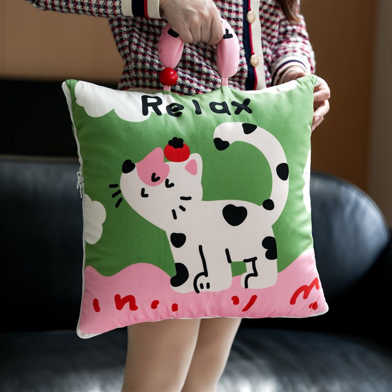 奶牛猫多功能e时尚手拎抱枕被子两用汽车沙发盖毯二合一办公室午