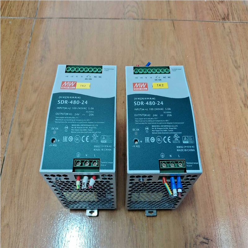 【顺庆】明纬导轨电源SDR-480-24，功能正常，成色为实图【议价】