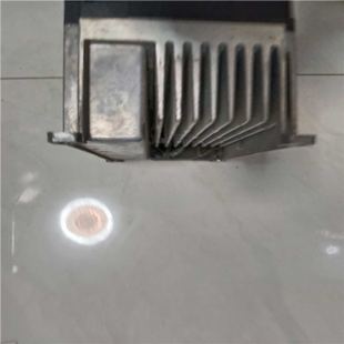 043 憨憨电子 7.5 如图有 d成色型号样式 士林变频器se2