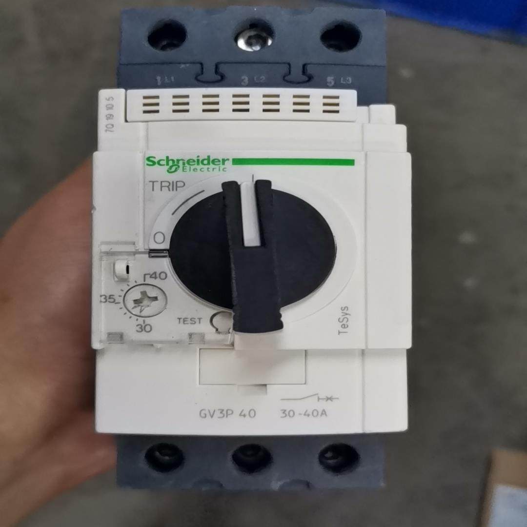 施耐德断路器GV3P40 GV3P50 GV3P65 GV3议价