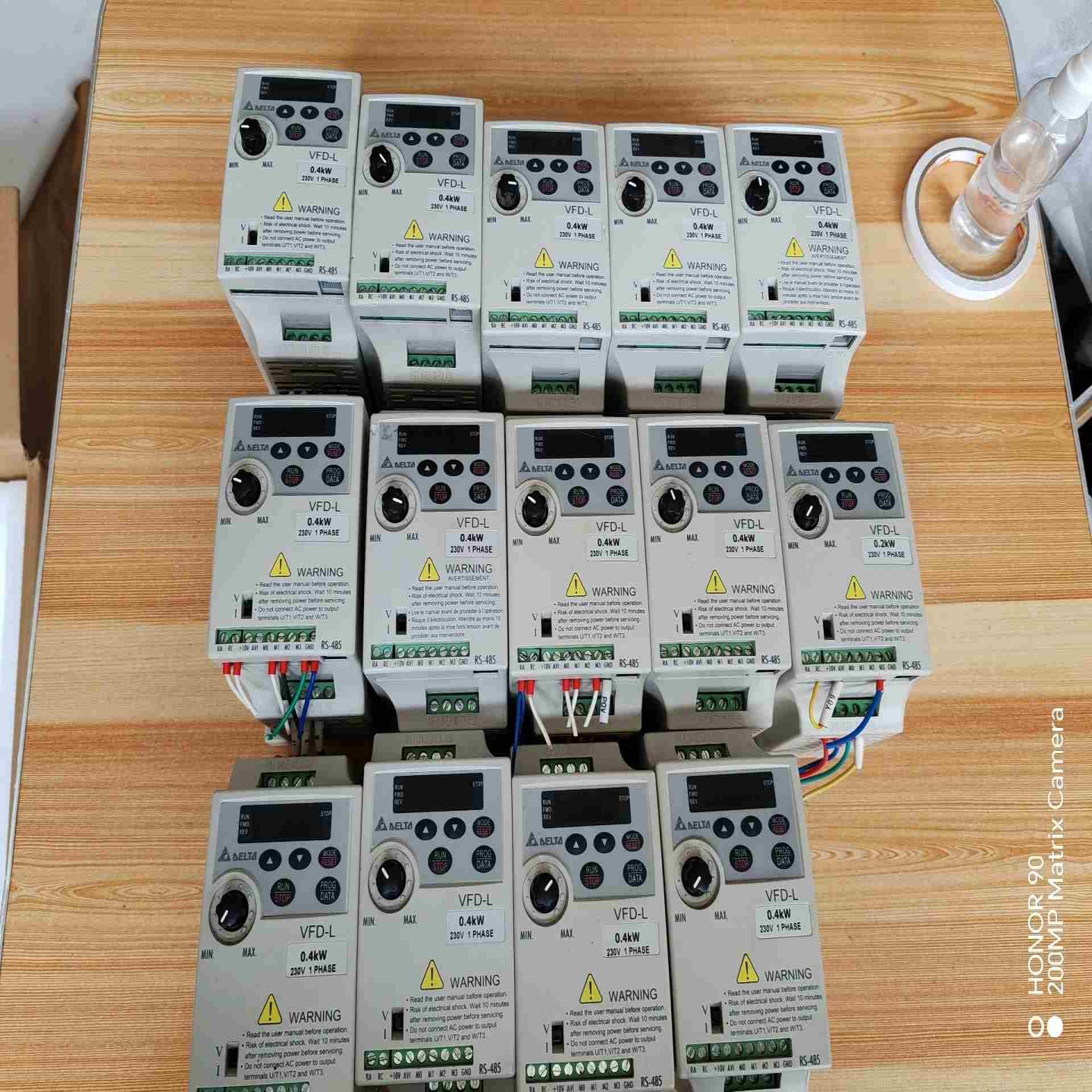 询价~台达变频器VFD004L21A  0.4KW（14台）