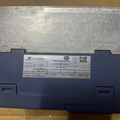 富士变频器 FRN0011C2S-4C 功能正常（憨憨电子）