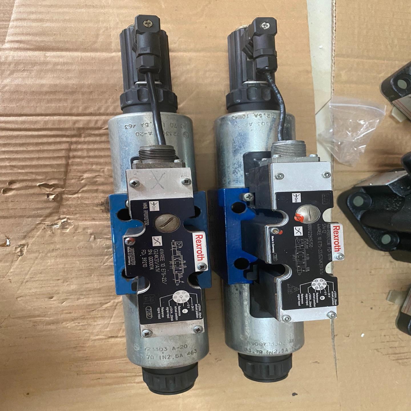 （议价）00927230液压比例方向阀 4WREE10E75-2
