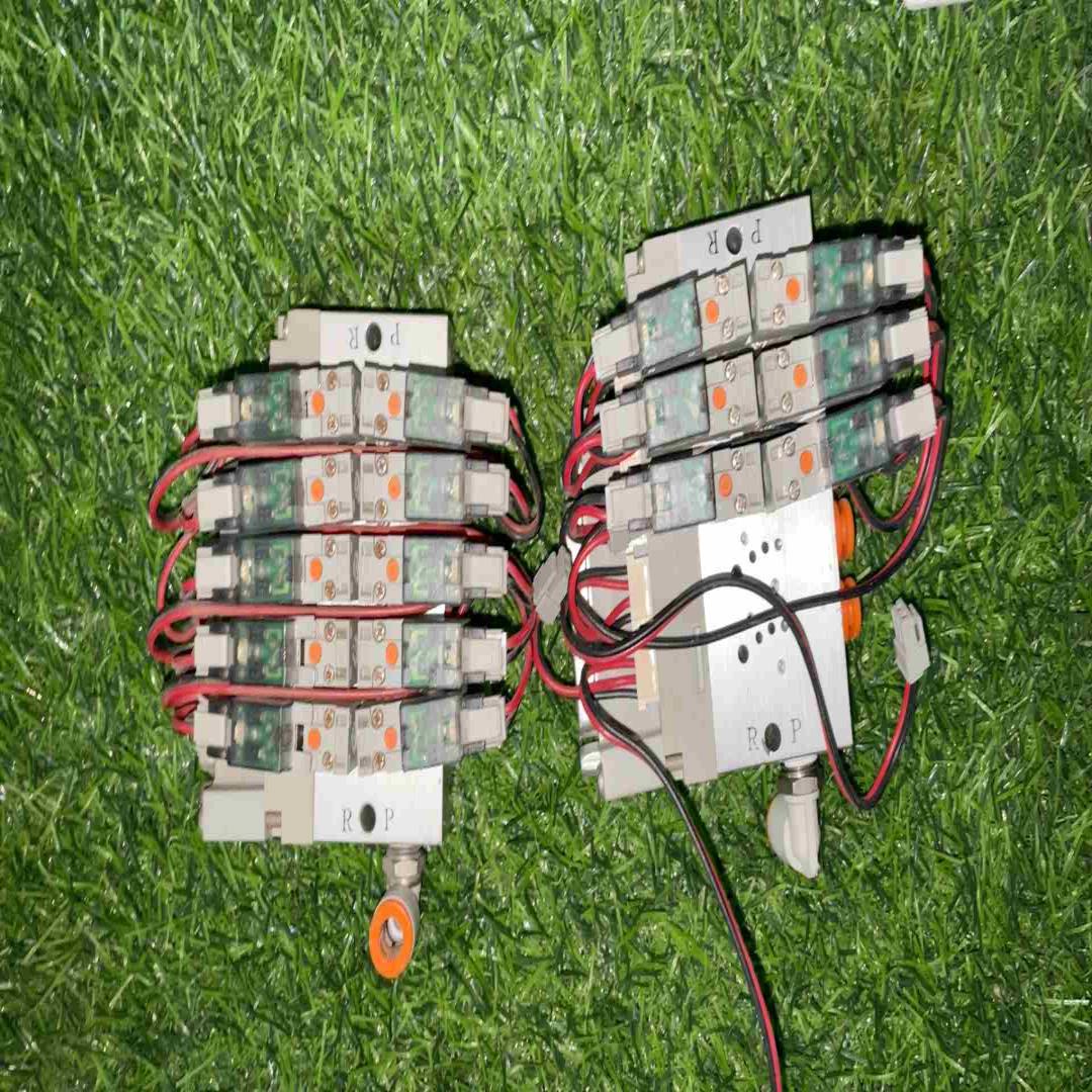 Lam 772-016855-002 SMC电磁阀SS5YJ议价