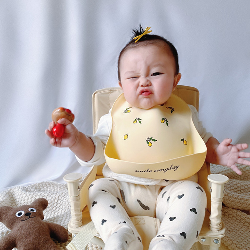 Babywell宝宝围兜硅胶婴儿饭兜口水巾 ins风丹麦北欧防水超软围嘴