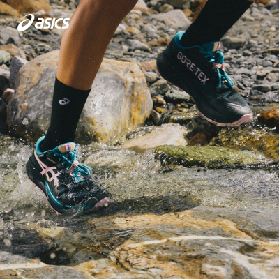 亚瑟士女子回弹抓地透气越野跑鞋