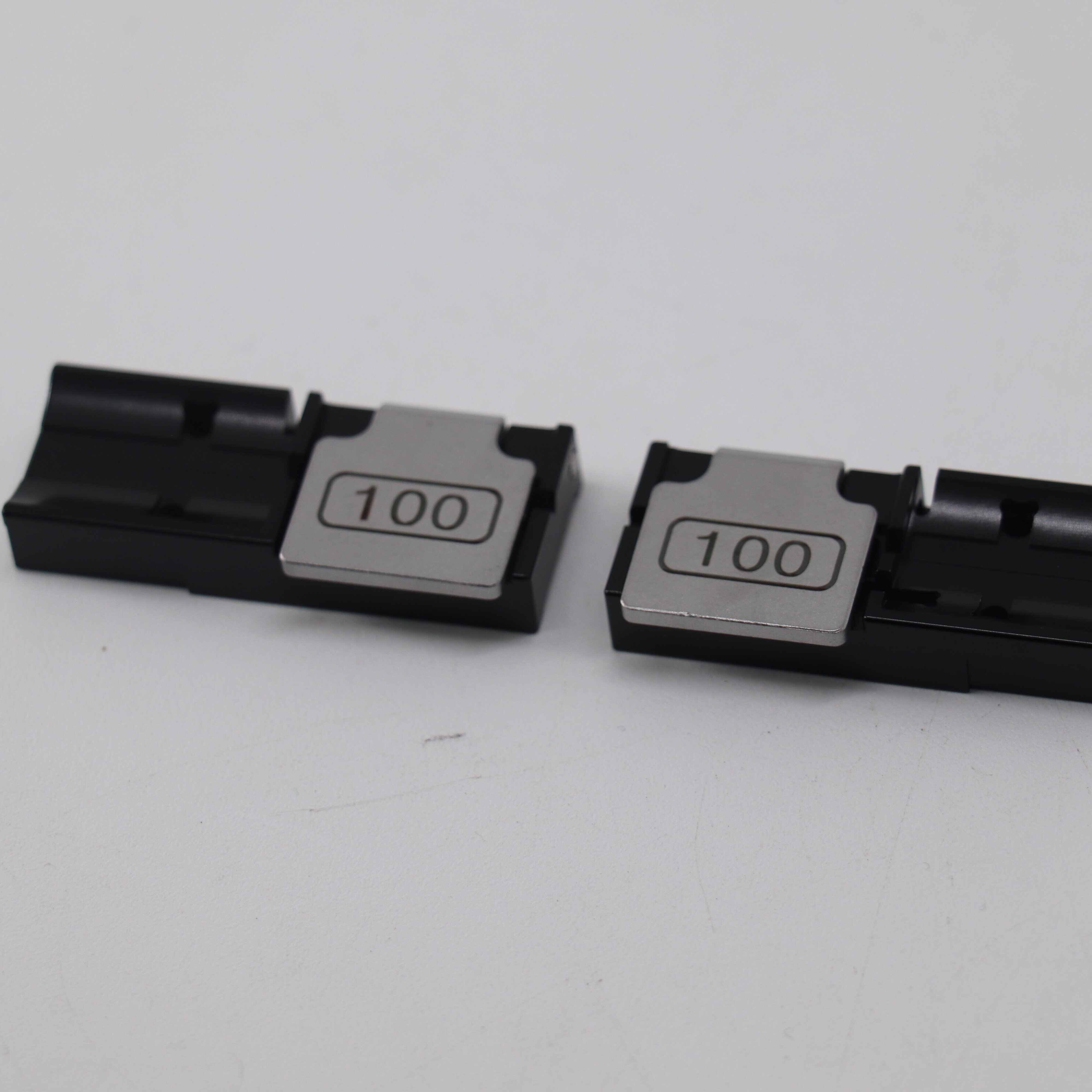 藤仓光纤夹具FH-100/150/250/400/600/700/800/900/1000藤仓熔接机夹具