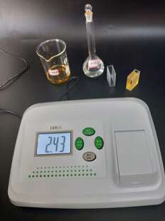 二氧化氯比色计医院自来污水浓ZYL余氯检测仪DPD消毒水余氯仪齐威