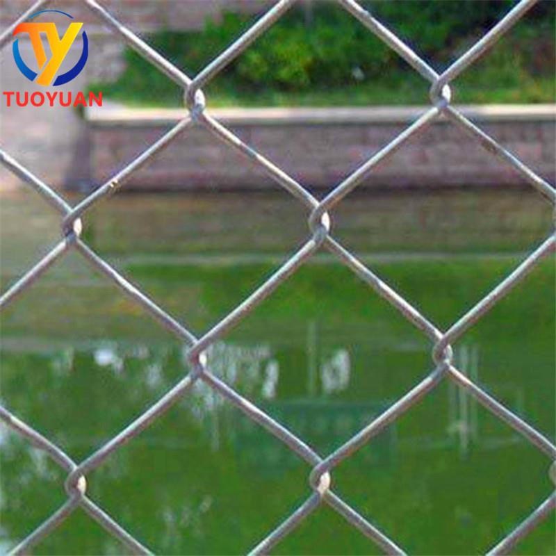 养殖铁丝网边坡防护围网镀锌菱形网道路矿用隔离勾花网厂家